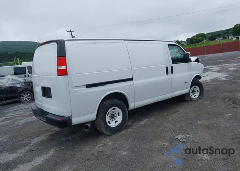 2022 Chevrolet Express Cargo Rwd 2500 Regular Wheelbase Wt из США, поврежденный, VIN 1GCWGAF17N1234665